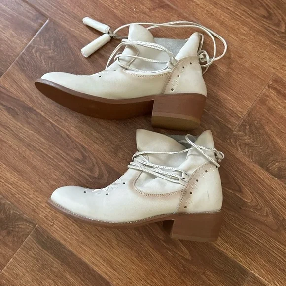 Musse & Cloud Kylie Tan Leather Embroidered Ankle Boots | Sz 9 - Picture 2 of 7